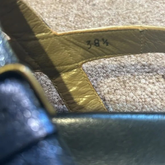 Sandals & Shoes - Picture 11 of 11